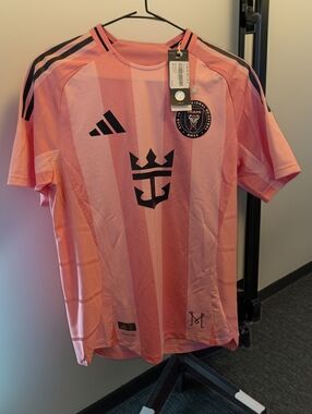 NWT Inter Miami CF 25/26 Messi Home Authentic Jersey. MSRP $180 Large